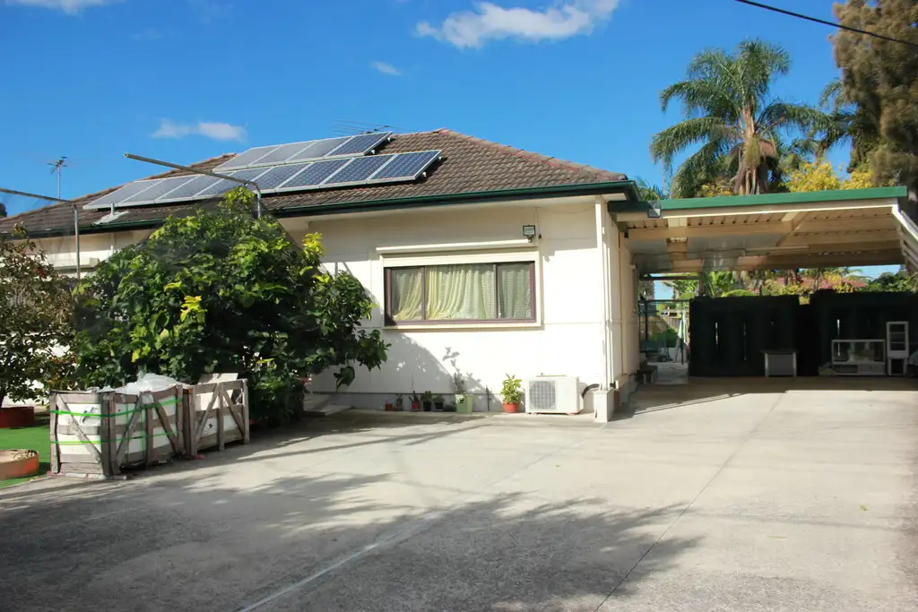 Main view of Homely house listing, 10 Dan Cres, Lansvale NSW 2166