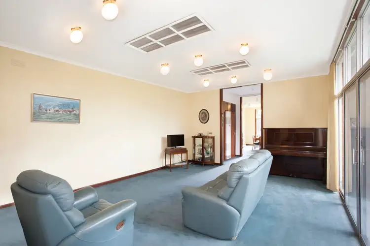 Fifth view of Homely house listing, 8 Bay Street, Mordialloc VIC 3195