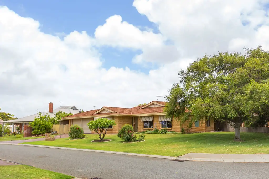 Main view of Homely house listing, 2 Frost Close, Munster WA 6166