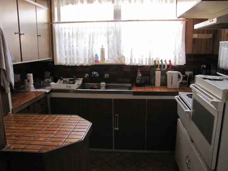 Sixth view of Homely house listing, 18 Canberra Street, Moe VIC 3825