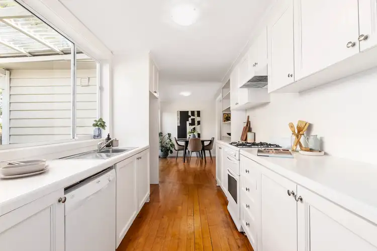 Sixth view of Homely house listing, 5 Dunvegan Crescent, Macleod VIC 3085