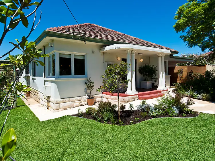 69 Hobbs Ave, Como WA 6152