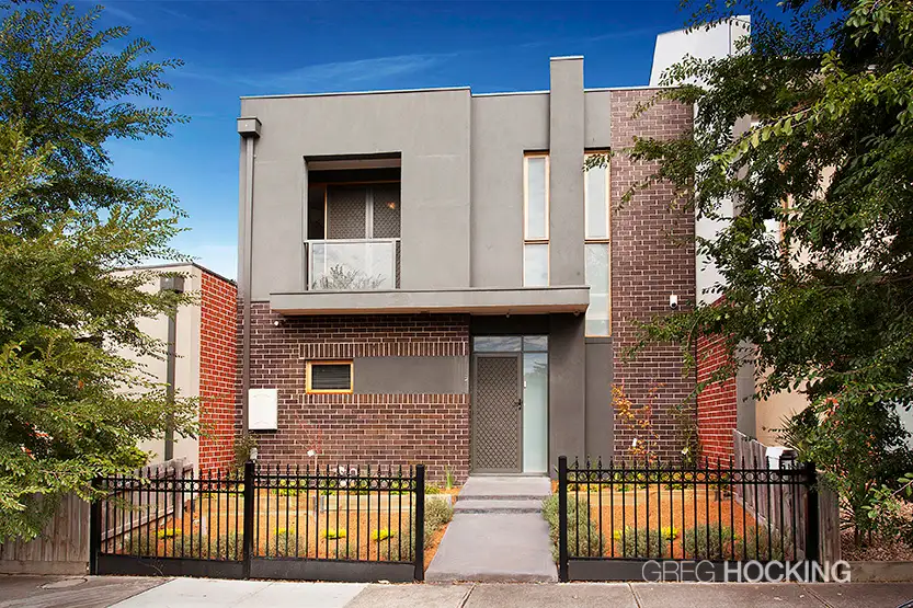 Main view of Homely townhouse listing, 5/1-5 Heversham Grove, Greenvale VIC 3059