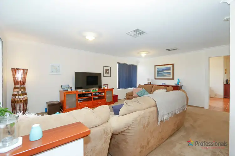 Fifth view of Homely house listing, 4 Ison Court, Caversham WA 6055