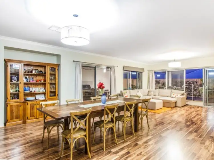 Seventh view of Homely house listing, 21 Regelia Vista, Beeliar WA 6164