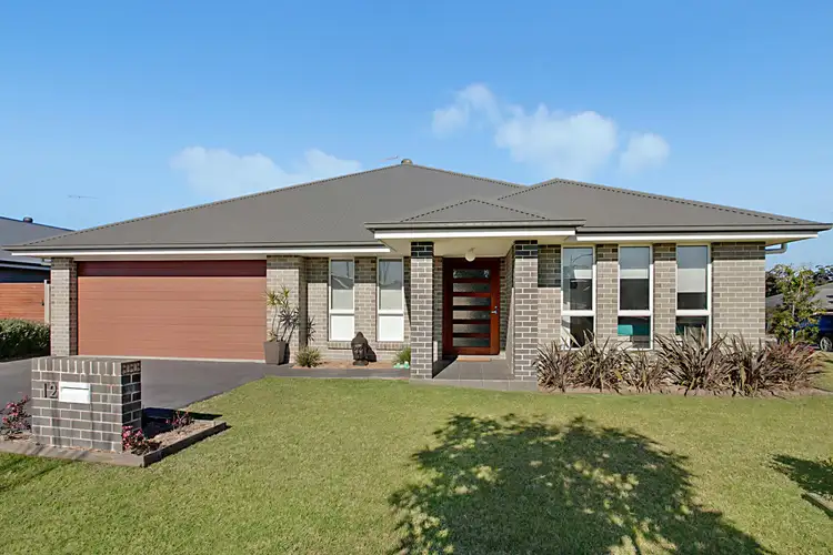12 Easton Avenue, Spring Farm NSW 2570