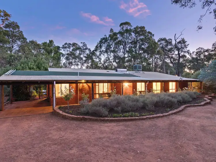 940 Elizabeth Avenue, Mundaring WA 6073