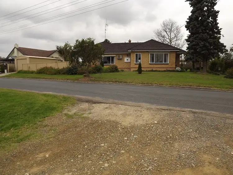 58 Forest Road, Orbost VIC 3888