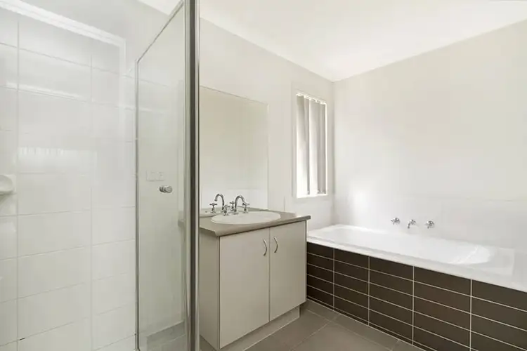 Fifth view of Homely house listing, 9 Fingleton Crescent, Sunbury VIC 3429