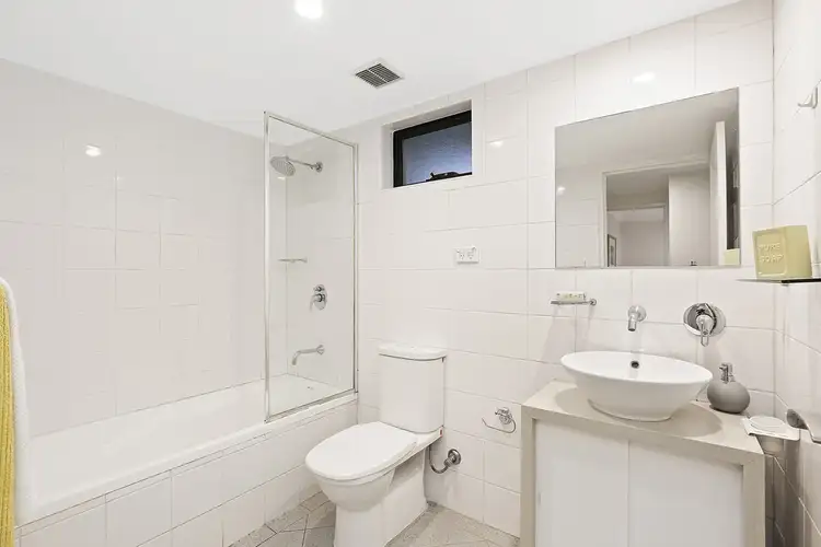 Sixth view of Homely apartment listing, 5/1-35 Pine Street, Chippendale NSW 2008