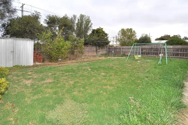 Fifth view of Homely house listing, 19 Flint Cres, Delahey VIC 3037