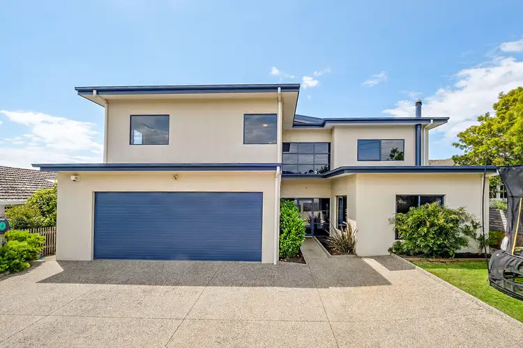 220 Roslyn Avenue, Blackmans Bay TAS 7052