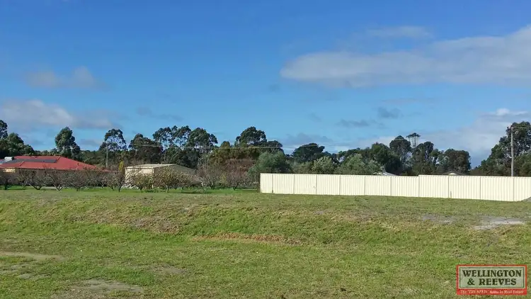 6 Trio Crescent, Mckail WA 6330