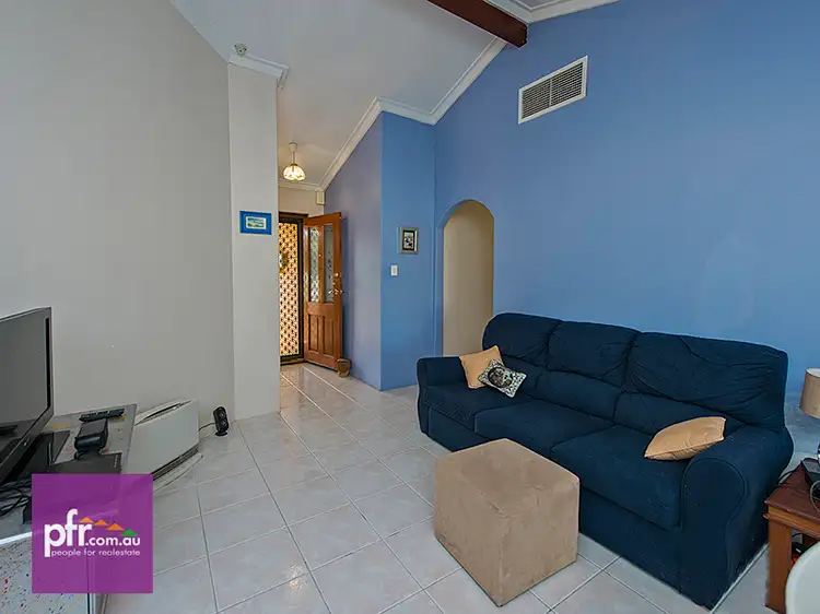 Fifth view of Homely house listing, 9 Hurrey Place, Beechboro WA 6063