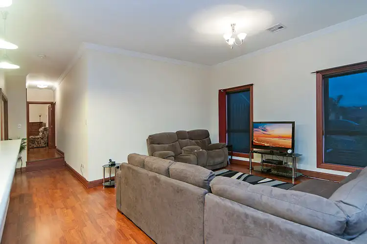 Fifth view of Homely house listing, 5. Surrey Court, Craigmore SA 5114