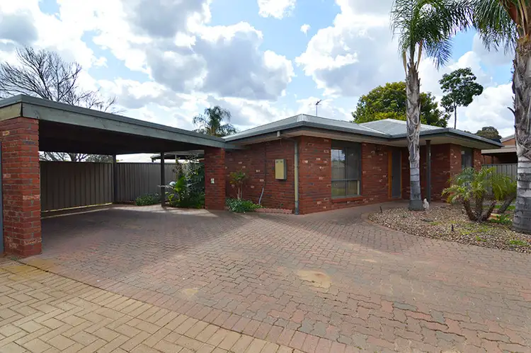 Second view of Homely house listing, 7 Amy Court, Mildura VIC 3500
