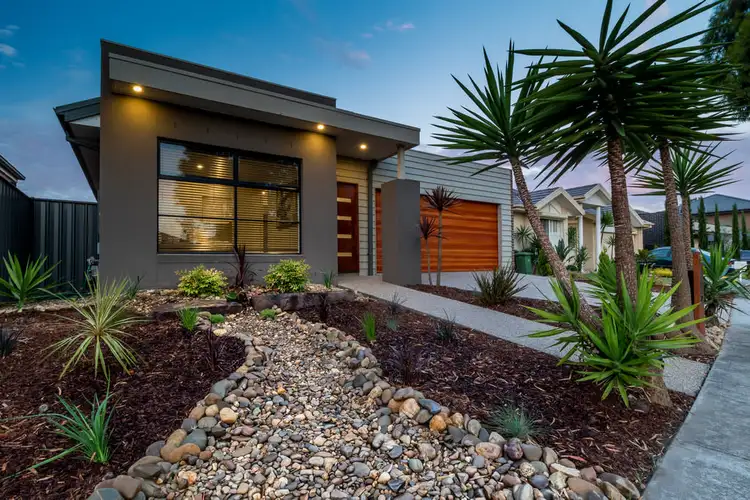 5 Grove Road, Craigieburn VIC 3064