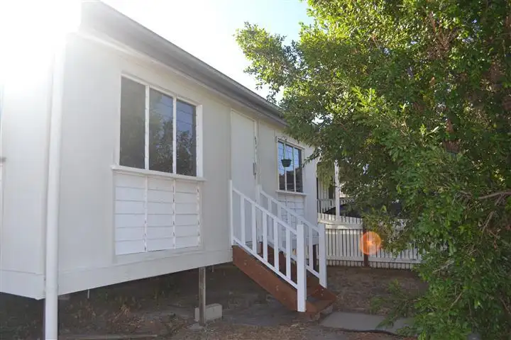 Fourth view of Homely house listing, 12 Castling, West End QLD 4810