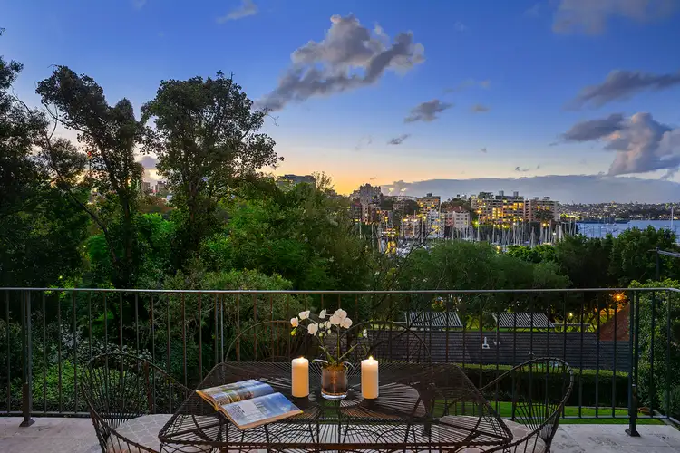 2/24 Mona Road, Darling Point NSW 2027