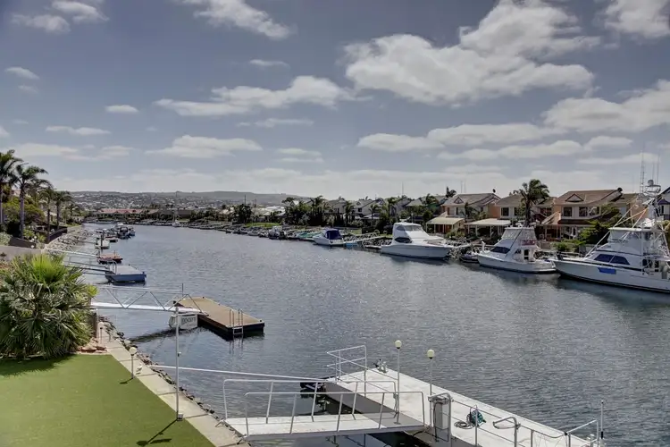 2/30 Lake View Avenue, Port Lincoln SA 5606