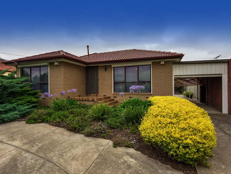 65 Harcourt Avenue, St Albans VIC 3021