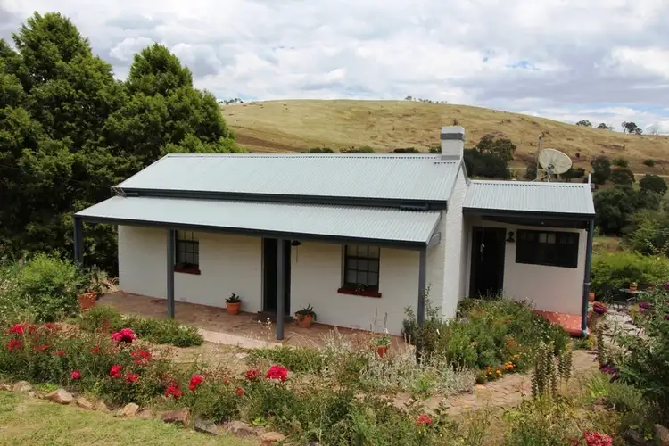 12 Jones Street, Carcoar NSW 2791