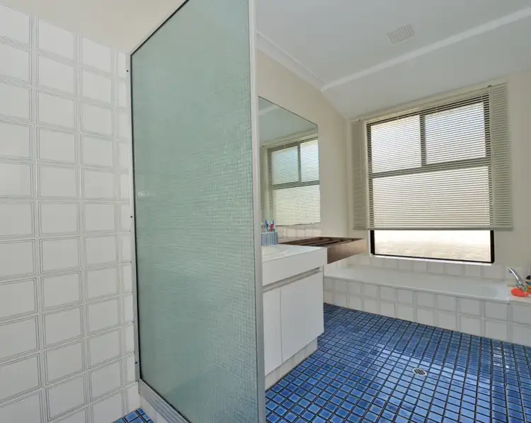 Fifth view of Homely house listing, 7 Malbeling Close, Hillman WA 6168