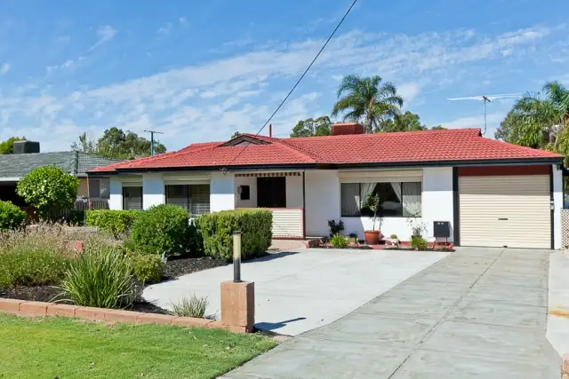 9 Watling Avenue, Lynwood WA 6147