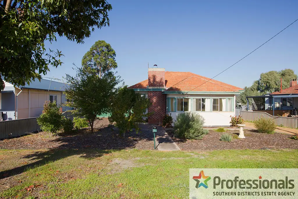 Main view of Homely house listing, 3 Doyle, Collie WA 6225