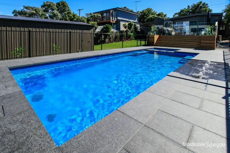 52 Bayview Avenue, Inverloch VIC 3996