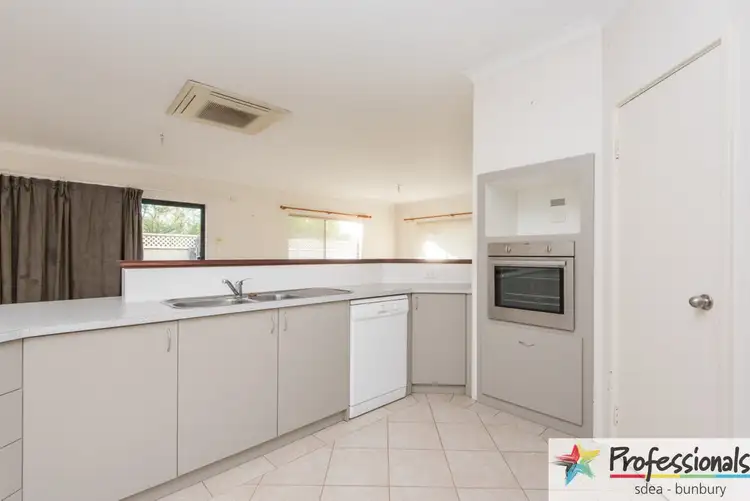 Seventh view of Homely house listing, 2 Salvia Link, Glen Iris WA 6230