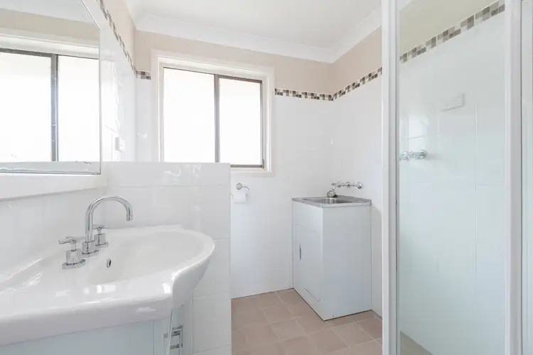 Second view of Homely unit listing, 4/4 Lyne Street, Oak Flats NSW 2529
