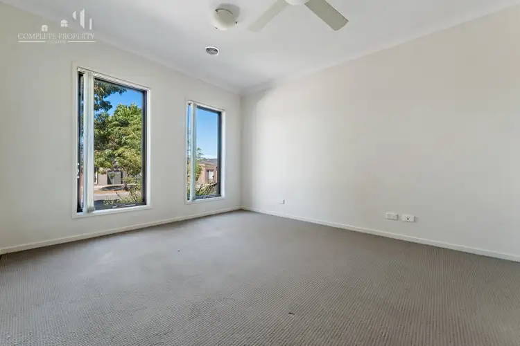 Second view of Homely house listing, 11 Kensley Circuit, Craigieburn VIC 3064