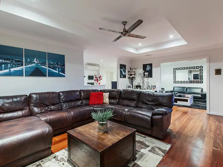 Fifth view of Homely house listing, 2 Debenham Way, Hillarys WA 6025