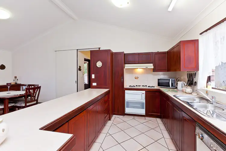 Sixth view of Homely house listing, 10 Camelia Court, Ferndale WA 6148