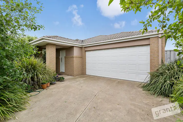 20 Mermaid Grove, Lyndhurst VIC 3975