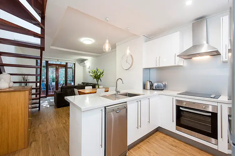 8/149 Fairway, Crawley WA 6009