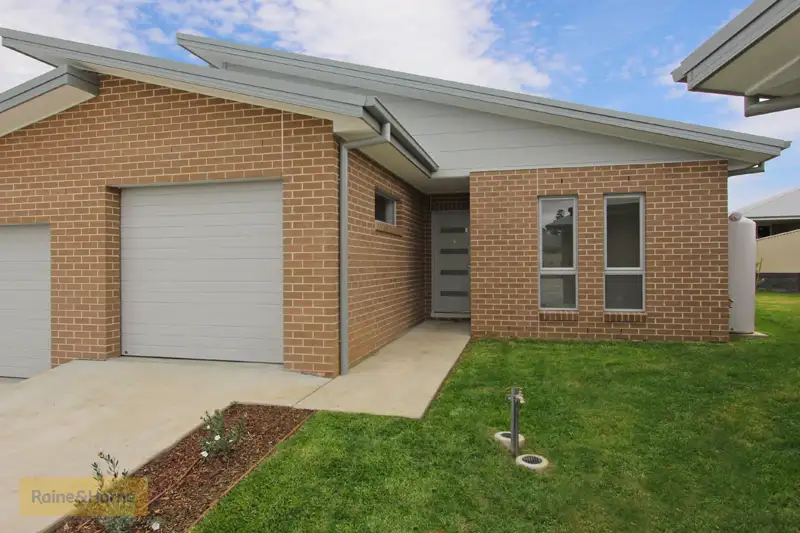 Main view of Homely unit listing, 4/40 Wentworth Drive, Kelso NSW 2795