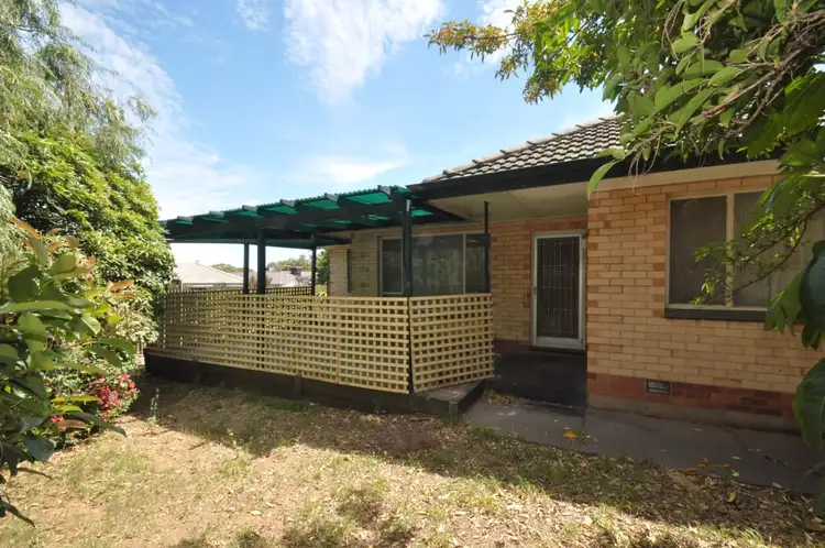 15 Suzanne Avenue, Morphett Vale SA 5162