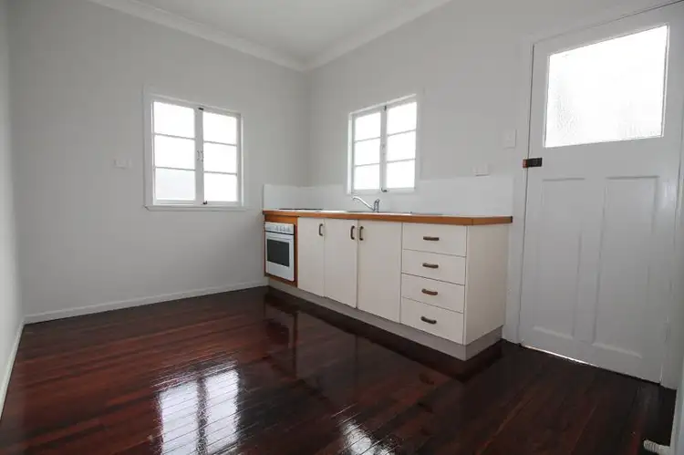 Fourth view of Homely unit listing, 1/28 Sussex Street, Hyde Park QLD 4812