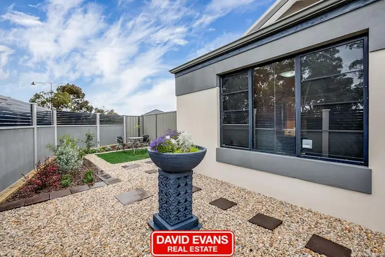 23 Tamworth Boulevard