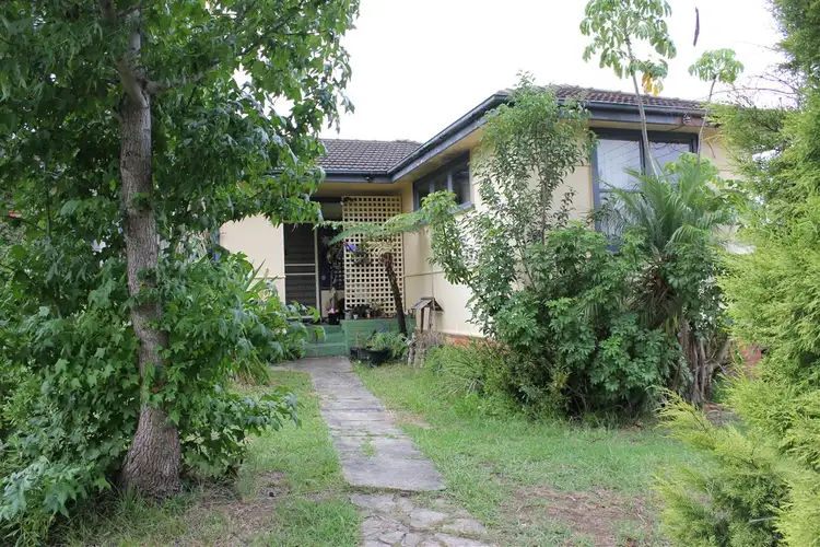 3 Brownlee Pl, Mount Pritchard NSW 2170