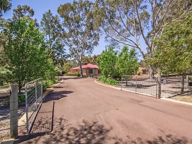 32 Braddock Road, Wellard WA 6170