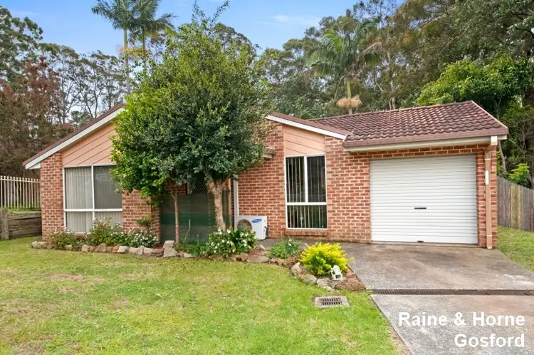 93 James Sea Drive, Green Point NSW 2251