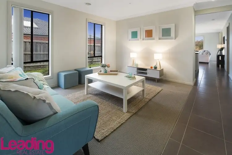 Second view of Homely house listing, 14 Raine Court, Sunbury VIC 3429