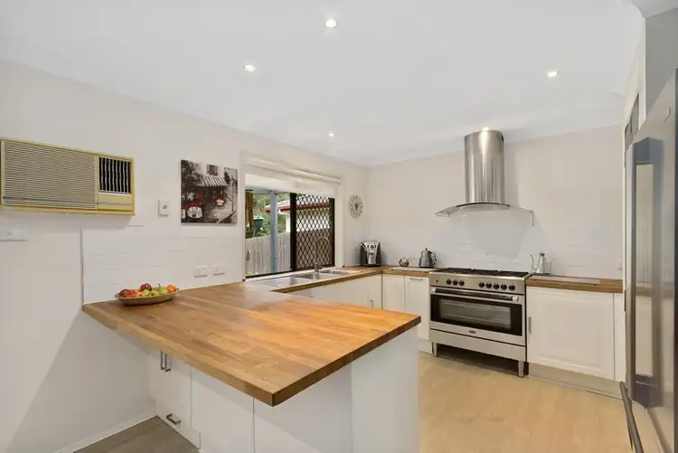 26 Oxley Circuit, Daisy Hill QLD 4127