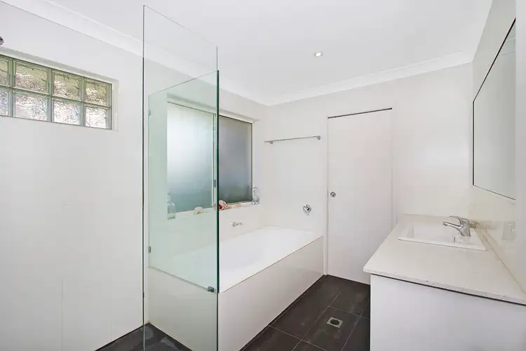 Fifth view of Homely semi-detached listing, 2 / 128 Jacaranda Avenue, Tweed Heads West NSW 2485