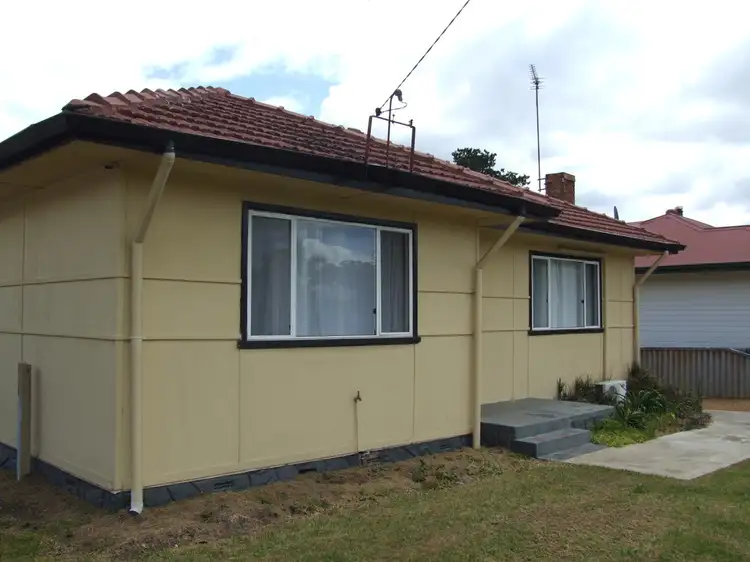 31 Moyes Street, Manjimup WA 6258