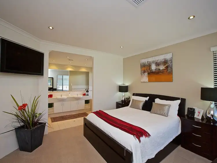 Seventh view of Homely house listing, 4 Brandalier Turn, Aveley WA 6069