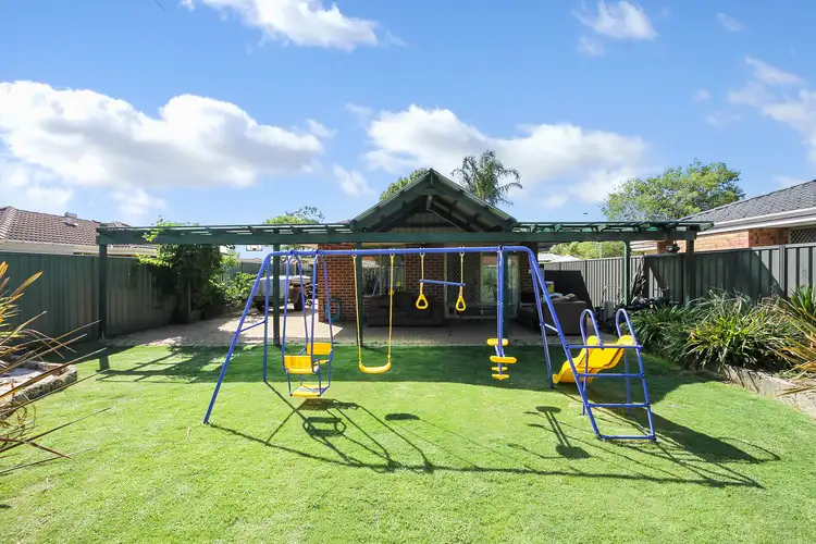 14 Nornalup Close, Ballajura WA 6066